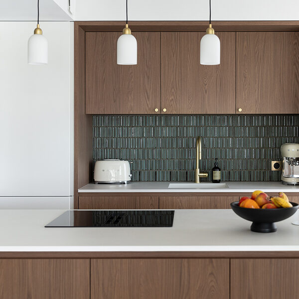 cuisine rénovée sur mesure à Antibes – vue d’ensemble